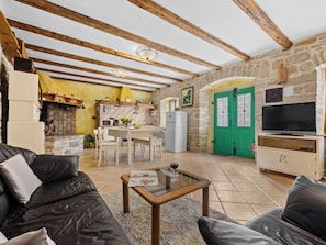 TV - Vacation home Franz by Interhome (Pićan)