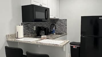 Fridge, microwave