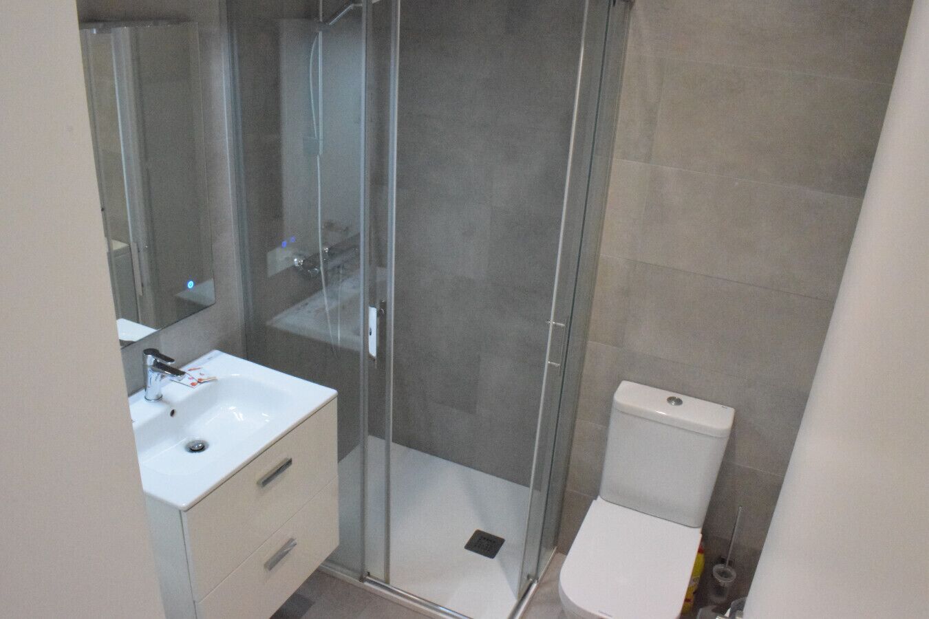 Hårtørrer, håndklæder