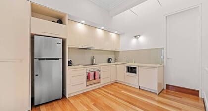 Stylish 3BR House(Parking)/ICC&DarlingHarbour-8min