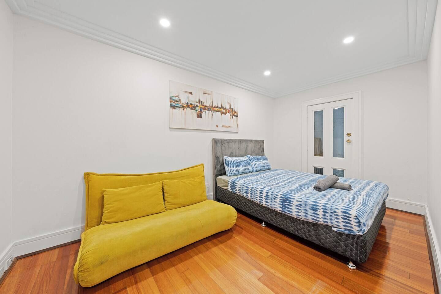 3 bedrooms, iron/ironing board, travel cot, WiFi