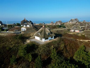 Exterior - Haus Sonnenland - "Fantastic vacation home under thatch with sea view" (Hörnum (Sylt))