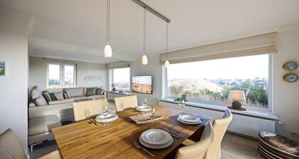 Haus Sonnenland - "Fantastic vacation home under thatch with sea view"