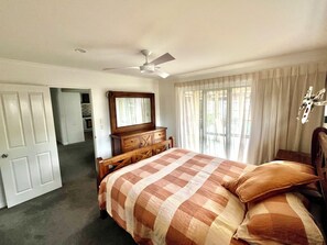 4 間睡房、熨斗/熨衫板、Wi-Fi、床單