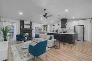 Smart-tv och eldstad