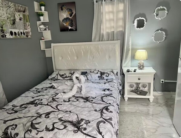 1 bedroom, iron/ironing board, WiFi