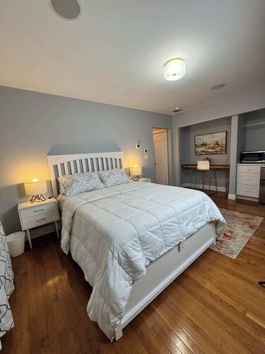 Cozy Studio by Hofstra University