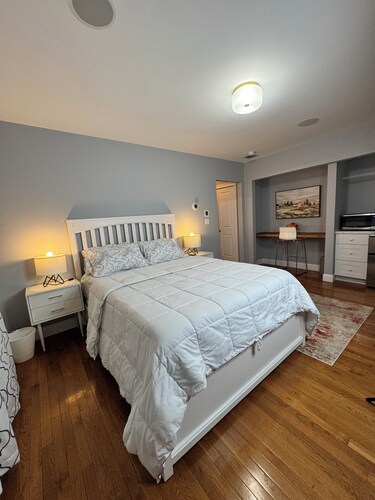 Cozy Studio by Hofstra University