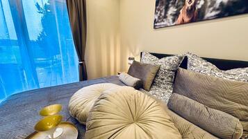 3 quartos, ferros/tábuas de passar roupa, Wi-Fi, roupa de cama