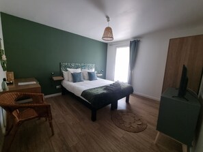 2 dormitorios, escritorio, wifi y ropa de cama