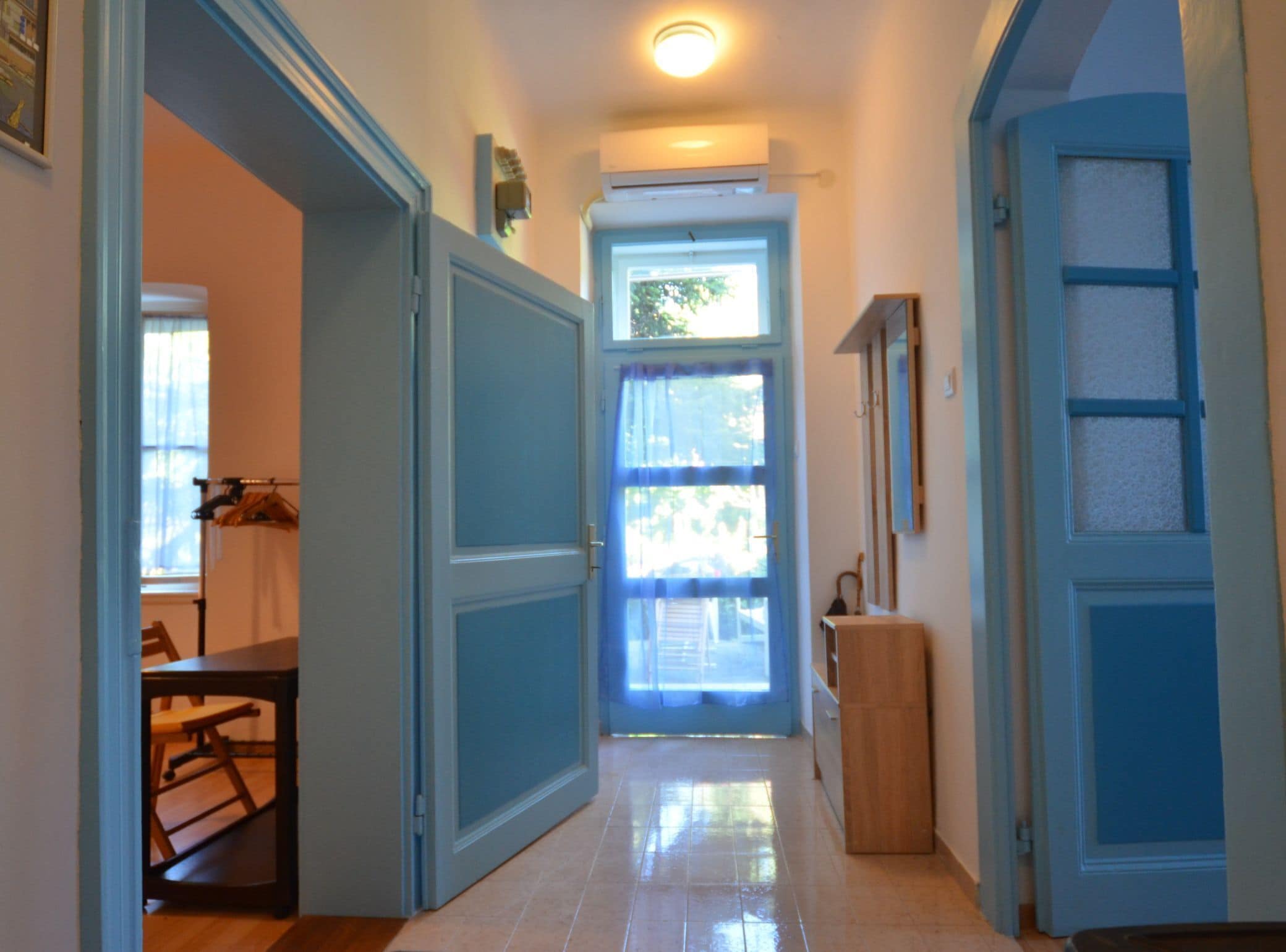 Hus (One Bedroom Apartment) | Lobby