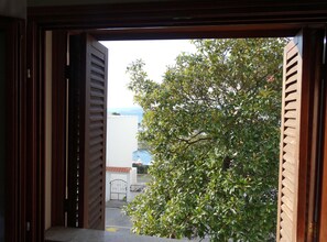 Apartamento (Classic One Bedroom Apartment) | Vistas desde la habitación