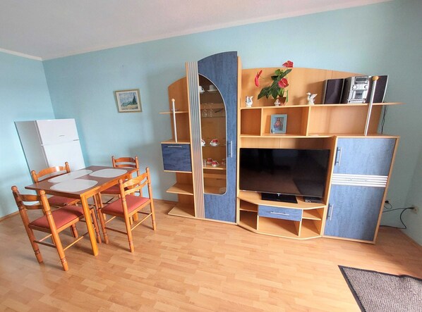 Appartement (One Bedroom Apartment with Sea View a) | Salle à manger