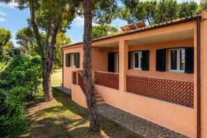 Exterior - Villa Dei Pini, Porto Azzurro (Porto Azzurro)