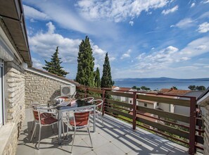 Apartment (Two Bedroom Apartment) | Balkon
