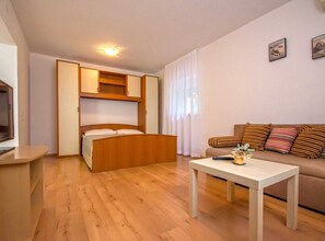 Apartment (Standard One Bedroom Apartment) | 8 bedrooms, free WiFi - Contemporary Crikvenica Apartments With Private Parking (Crikvenica)