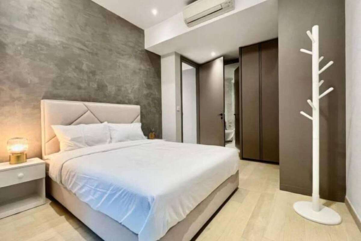 In-room safe, soundproofing, iron/ironing board, WiFi (free)