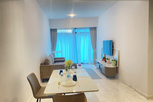 Departamento superior, 1 habitación | Caja de seguridad en la habitación y insonorización