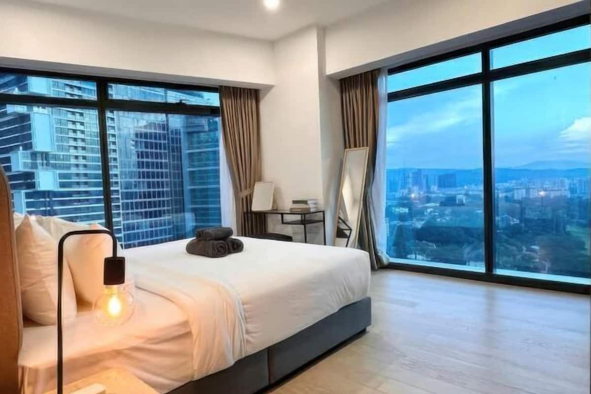 In-room safe, soundproofing, iron/ironing board, WiFi (free)