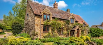 Tom Callows Gorgeous Cottage Oxfordshire
