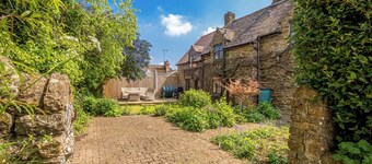 Tom Callows Gorgeous Cottage Oxfordshire