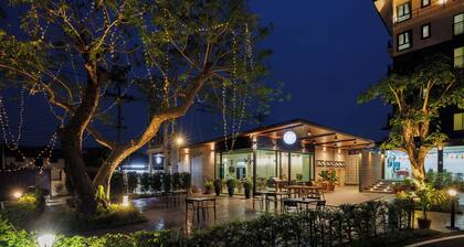 The Horizon Groove Hotel