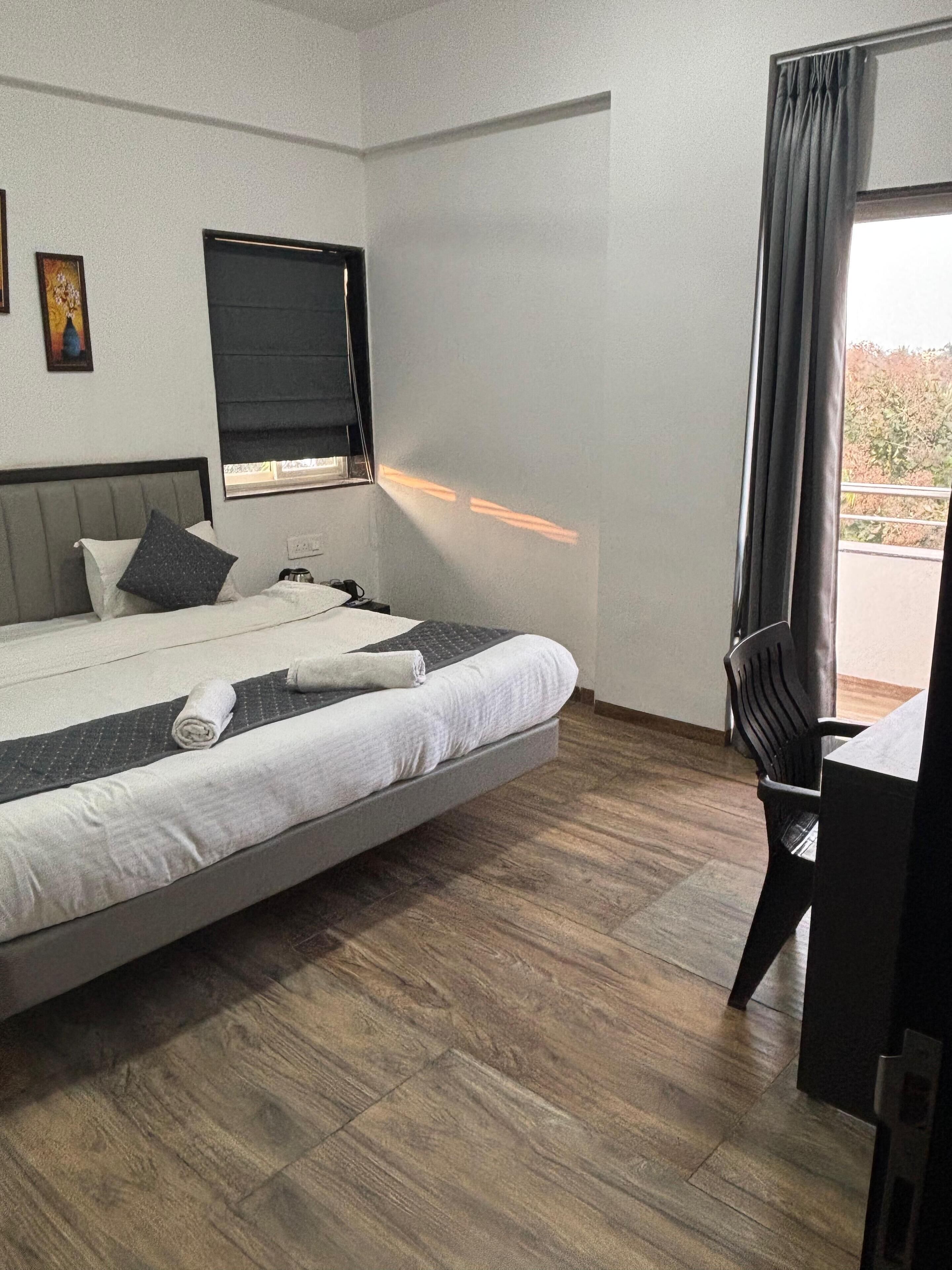 Superior Room | Free WiFi, bed sheets