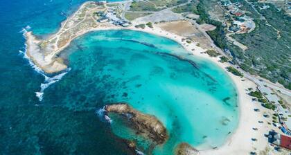 2BR/2BA 4MINS to Beach at LUX Villa 5 by Bocobay