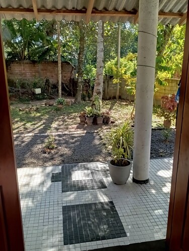 Cloudy Rest Mirissa Charming 1-bedroom house in amazing Mirissa with WiFi, AC