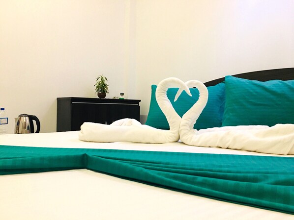 1 bedroom, in-room safe, desk, WiFi