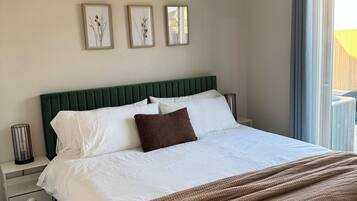 1 chambre, fer et planche à repasser, Wi-Fi, literie fournie