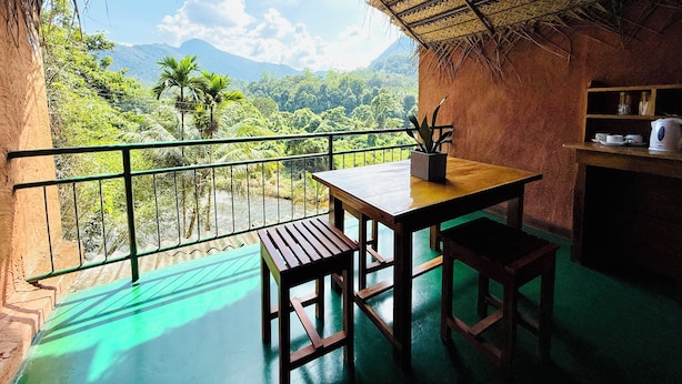 Deluxe Room, Garden View | Terrace/patio - Ceylon Adventure Sport (Kitulgala)