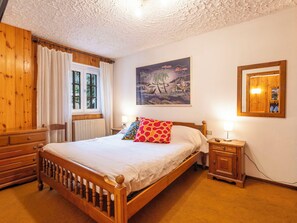 2 bedrooms, free WiFi - Nice apartment for 4 guests with WIFI, TV, balcony and pets allowed (Madesimo)