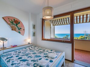 2 Schlafzimmer, Reisekinderbett, kostenloses WLAN, Bettwäsche