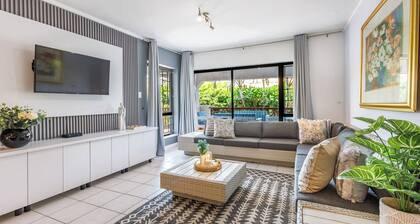 La Pirogue, Spacious 3 Bed | Willards Beach | Pool