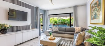 La Pirogue, Spacious 3 Bed | Willards Beach | Pool