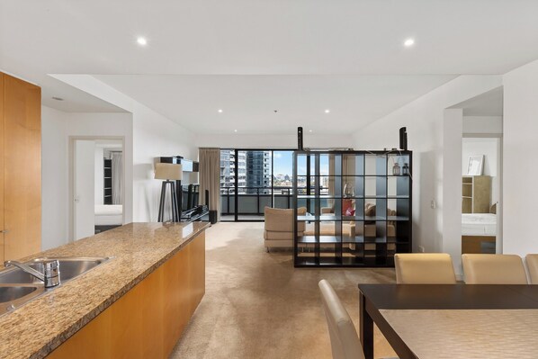 Interior - Lux Short Stay 3 Bedrooms with free carpark at Clarendon Tower (Southbank)