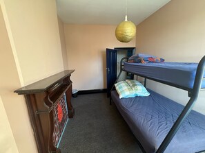 Perushuone, vain naisille, tupakointi kielletty | Ilmainen Wi-Fi, vuodevaatteet