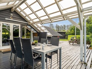 Outdoor dining - "Jantje" - 500m to the fjord by Interhome (Spøttrup)