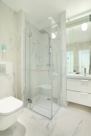Apartamento | Banheiro | Secador de cabelo, sabonete