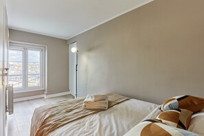 Apartment | 1 bedroom, laptop workspace, iron/ironing board, bed sheets - Apartment Centre de Paris Le Marais (Paris)