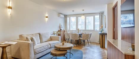 Apartment | Living area