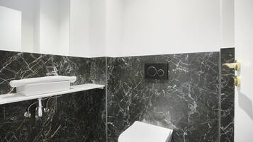 Departamento | Baño | Secadora de cabello, jabón, shampoo