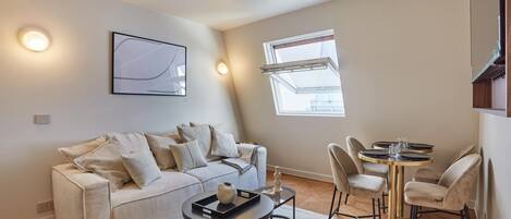 Apartment | Living area