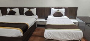 Superior Triple Room | Premium bedding, in-room safe, individually furnished, desk