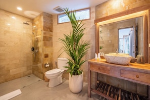 Signature Villa, Private Pool, Garden View | Bathroom