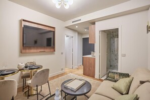 Apartment | Living area - New Apartment Center of Paris/le Marais (Paris)