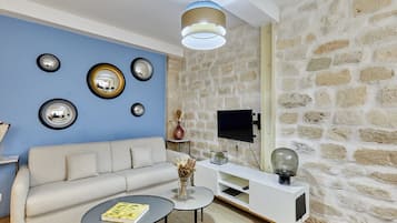Apartment | Living area