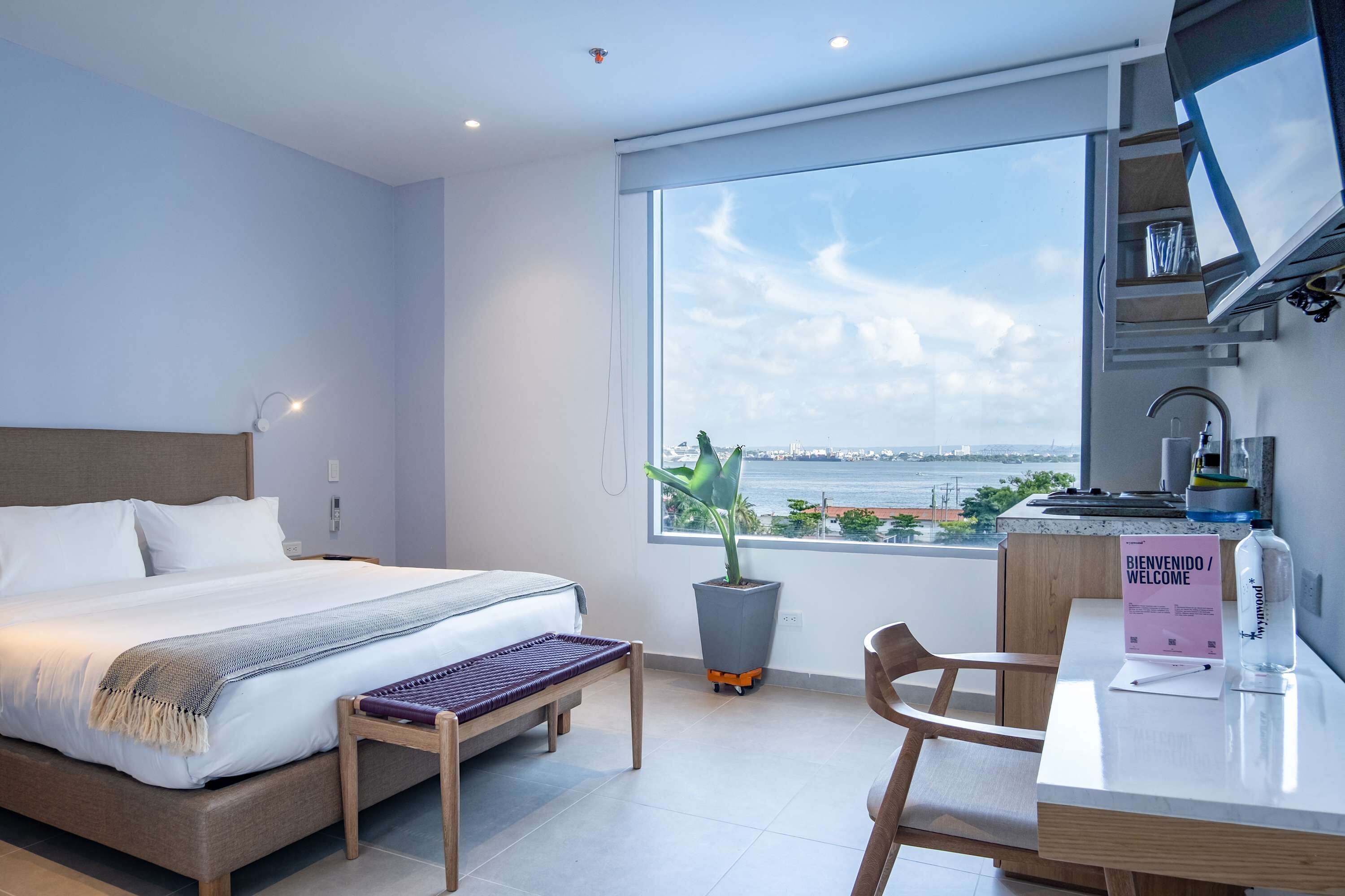 1 habitación, tabla de planchar con plancha, wifi y ropa de cama 