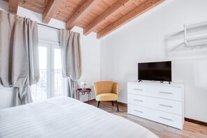 1 غرفة نوم ومكواة/لوح كي وواي فاي وملاءات أسرّة